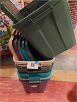 Lot of totes with lids