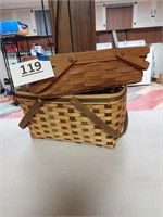 Lot of 2 Longaberger baskets