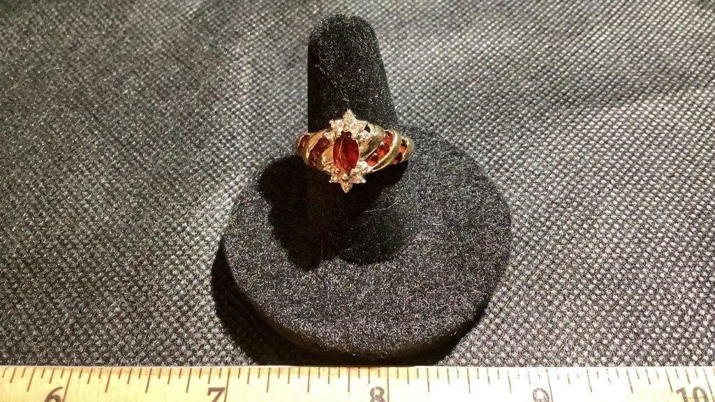 10 k Ring Red Stones Size 7