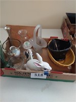 Lot of glass items and figures