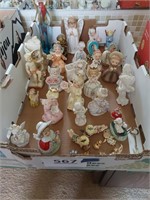 Lot of figurines, some Lefton