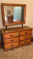 Dresser with mirror, 6 drawers, 50x18x31