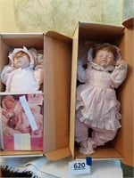 Lot of 2 porcelain collector dolls, with original