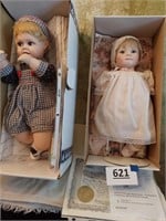 Lot of 2 porcelain collector dolls, with original