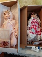 Lot of 2 porcelain collector dolls, in original