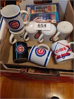 Lot of Chicago Cubs coffee mugs