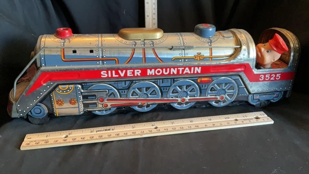 Vintage Silver Mountain 3525 Tin Toy Train Japan