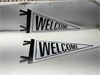 2 METAL TRIANGLE WELCOME SIGNS