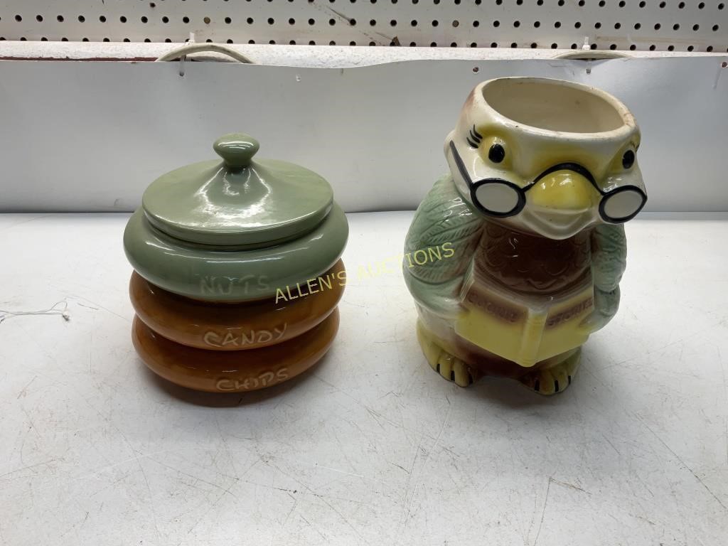 2 PIECES ROSEVILLE POTTERY