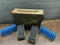 AMMO BOX WITH 7 EMPTY CARTRIDGE/AMMO HOLDERS