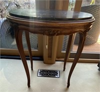 OVAL  TABLE 23W X 16D X 26H