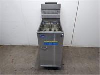 PITCO 40LBS GAS FRYER 40C+