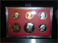 1982 US Mint Proof Coin Set & Original Box
