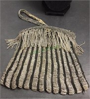 Antique art deco hand beaded purse - does have