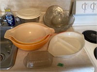 Pyrex Nesting Bowls, Casserole Dish, Glass Bowls &