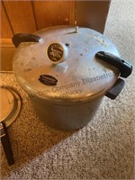 Large presto cooker canner