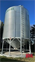 Goebel 1805 5000bu grain bin