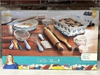 The Pioneer Woman Bake & Prep Set in Box