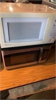 2pc Commercial Microwaves not working