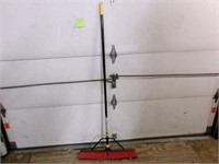 New Broom with squeegee edge