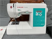 Singer Sewing Machine