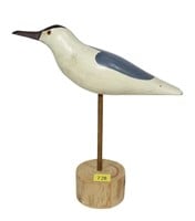 Carved wooden shorebird, (8" overall height)