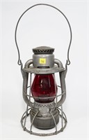Dietz Vesta NY Central railroad lantern with