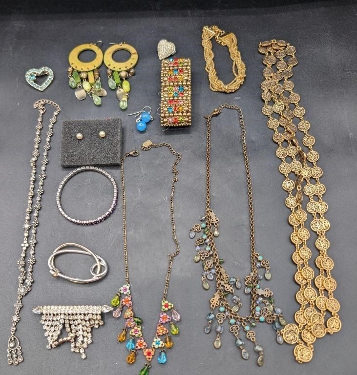 Collectibles, Jewelry & More Online Auction