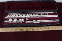 Yamaha 225s Silver Flute & case