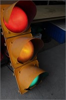 Stoplight / Lights Up