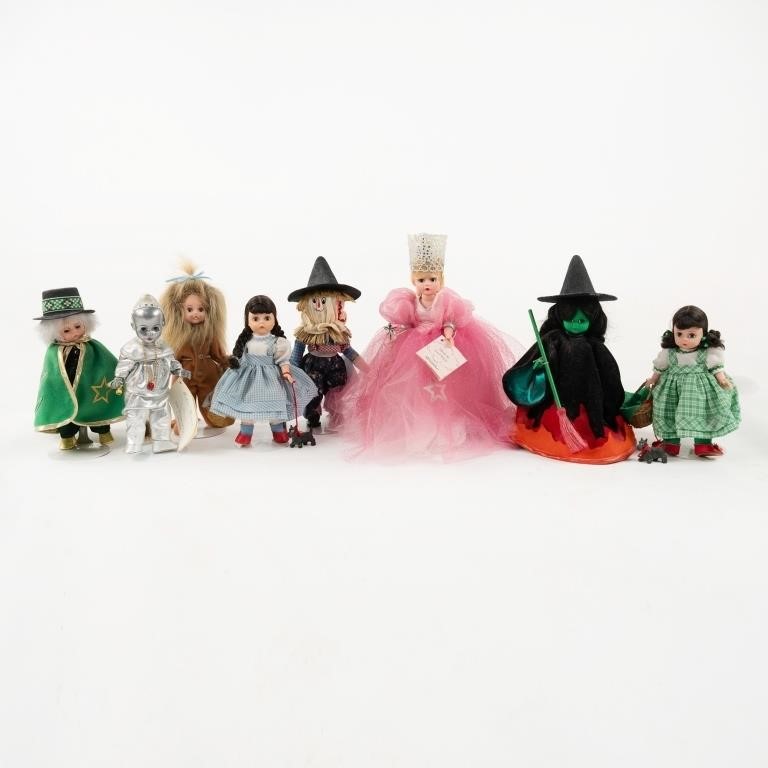 (14) Group of 'Wizard of Oz' Madame Alexander Doll