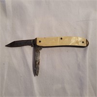 Two blade pocket knife