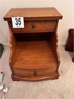 Broyhill End Table(Den)