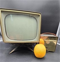 RCA 8-PT-703 Portable Television (1956)
