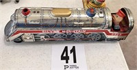 Vintage Battery Operated Metal Toy Train(Den)