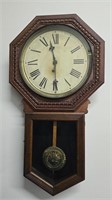 The EIingrham Company Hartford Vintage Clock