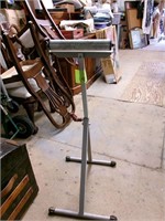 Folding Roller Stand
