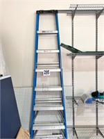 Commercial Ladder 8 Ft.(Garage)