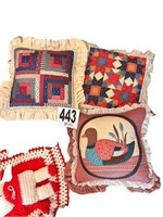 Quilted Pillows(DR)