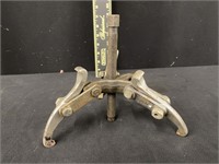 Owatonna Tool Co. USA No. 1011-A 3 Jaw Puller