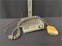 Vintage Cobra 29 CB Radio and Microphone