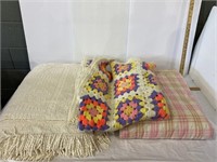 Bed covers and crochet blanket sizes unknown