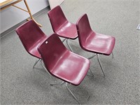 4 vintage plastic classroom chairs