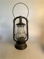 W. M. 0 Standard Kerosene Lantern