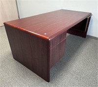 Desk 6' wide x 29" tall