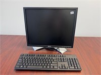 Dell 19" Monitor with keyboard