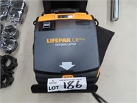 Lifepak CR Plus Defribrillator & Wal Bracket