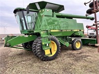 1992 John Deere 9600 combine