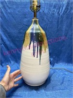 Lrg Vtg signed pottery lamp - 18in tall (no shade)