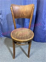 Vtg Mundus Bentwood chair